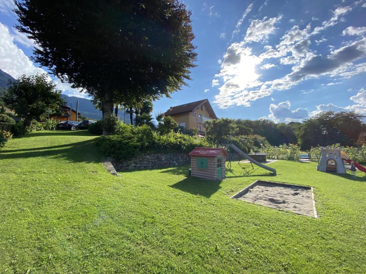 Bellavista A Garten Appartement Mit Pool Colico Exterior photo